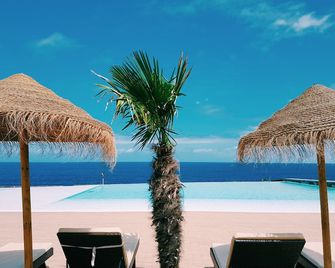 Pedras do Mar Resort & Spa - Pico da Pedra - Plage