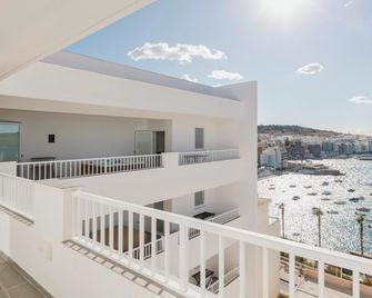 Horizon Suites By The Sea - Saint Paul’s Bay - Balkon