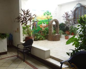 Hotel Casa Vieja - Puerto Escondido - Lobi