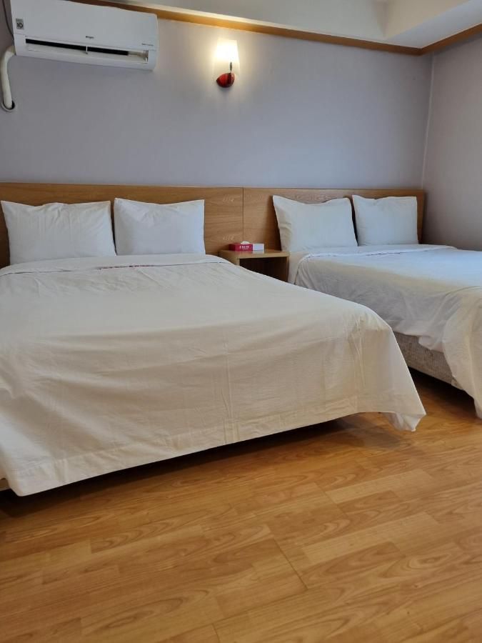 Angel Hotel