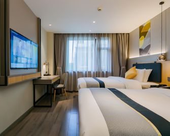 Home Inn Style Golden Chengdu Wenshuyuan Metro Station - צ'נגדו - חדר שינה