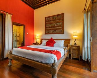 Villa Mulyono - Batu - Bedroom