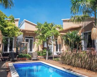 The Thousand Village - Phan Thiet - Pool