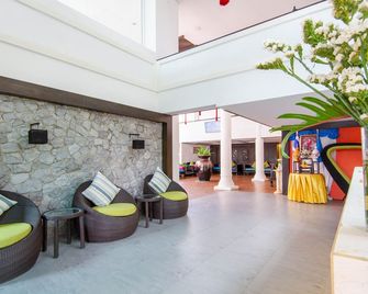 FuramaXclusive Sandara Hua Hin at Cha-am Beach - צ'א-אם - לובי