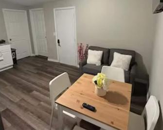 Cozy retreat for a relaxing getaway - Lakeland - Restaurante