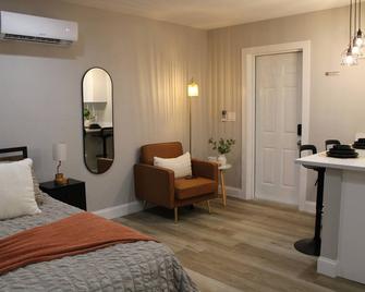 Cozy & Stylish Studio Getaway - Port Richey - Phòng ngủ