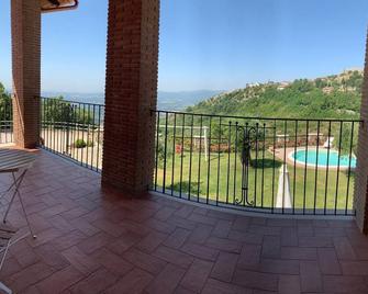 B&B I 4 Sentieri - Castel San Pietro Romano - Balcón