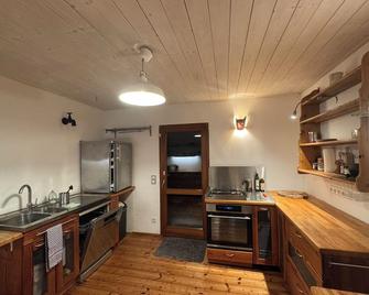 Romantic Gem at Black Forest - Cozy Historic Apartment - 30min to EuropaPark - Gengenbach - Kitchen