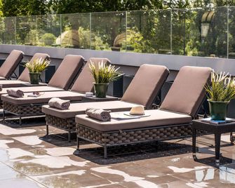 Hôtel Mercure Orléans Centre Bords de Loire - Orléans - Bể bơi