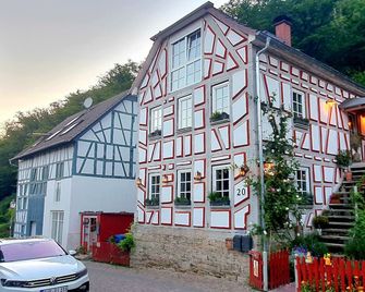Ruhige Auszeit im Taunus, Idstein - Idstein - Gebouw