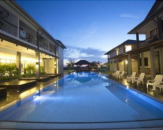 Alia Residence Business Resort - Langkawi - Πισίνα