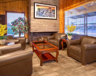 Travelodge by Wyndham Hawthorne - Hawthorne - Lobby