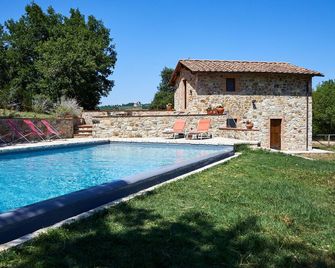 Family property in the heart of Tuscany & Chianti Hillside - Vagliagli - Piscina