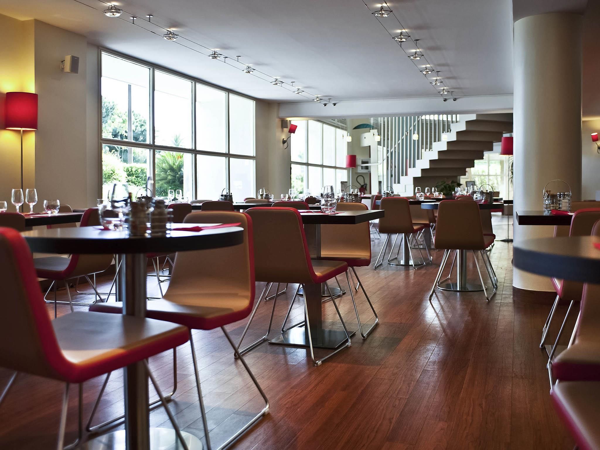 ibis Nice Aéroport Promenade des Anglais