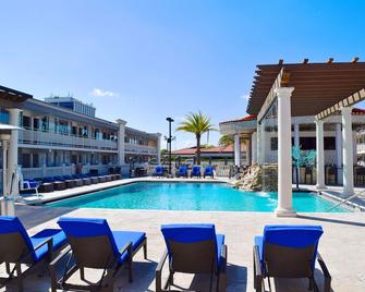Quality Inn and Conference Center Tampa-Brandon - Tampa - Piscina