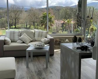 Splendid villa in the heart of the vineyards, private pool. - Gonfaron - Salon