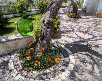 Il Corbezzolo - Matera - Widok na zewnątrz