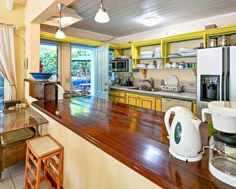 Villa Ordnance - Titi Vacation Homes - English Harbour - Kitchen