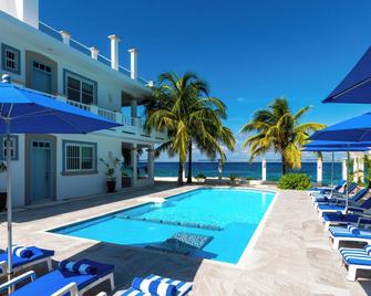 Villa Grande, 4-Bedroom Oceanfront Villa In Cozumel MÉxico At Villas Santa Pilar - Cozumel - Pool