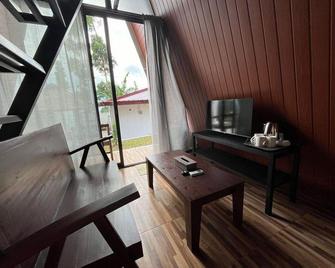 Tilu Juru Villa Garut - Garut - Living room