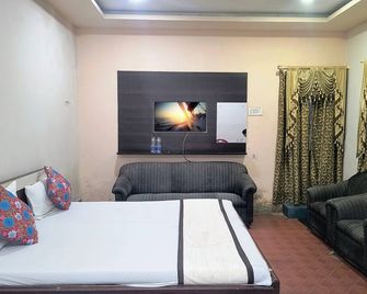 Hotel Ashirbad I comfort Near Railway Station - Bhubaneswar - Ložnice