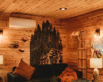 Woodland Bluff - Port Angeles - Area lounge