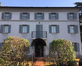 Hotel Sporting - Campagnola Emilia - Building
