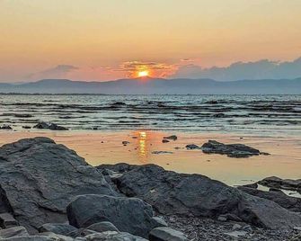 Chalet #10 - Spa & Fireplace - Cap-Saint-Ignace - Beach