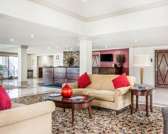 Rodeway Inn - La Grange - Lobby