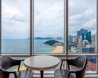 Haeundae Seacloud Hotel Residence - פוסן - מרפסת