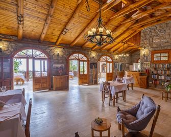 Watermill Hotel Faralya & Villa - Uzunyurt - Sala de estar