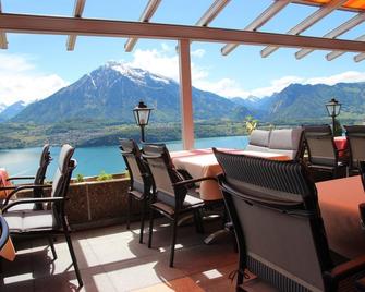 Hotel Restaurant Panorama - Sigriswil - Balcony