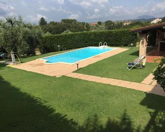 Le Vecchie Scuderie - Passo Corese - Pool