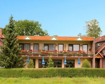 Land-Gut-Hotel Landhaus Heidehof - Waddeweitz - Будівля