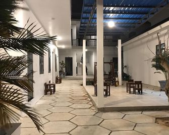 Deluxe Double Room - New Wave Homestay - Phan Thiet - Lobby