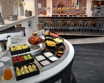 Delta Hotels by Marriott Heathrow Windsor - Slough - Buffet