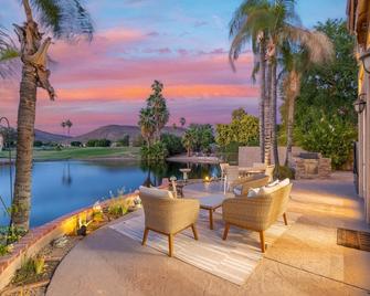 Lakeside home with private patio| Grill | Golf views & Pool Table - Peoria