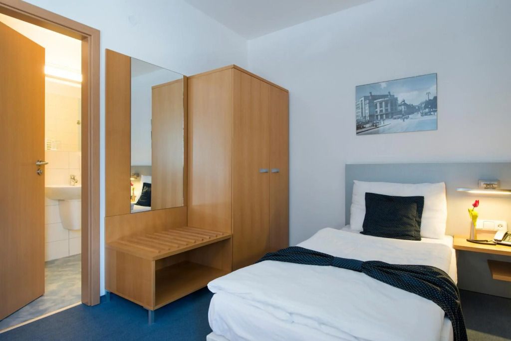 فيليسيتي جارني هوتل - براتيسلافا - غرفة نوم