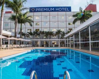 Hotel Premium Campinas - Campinas - Pool