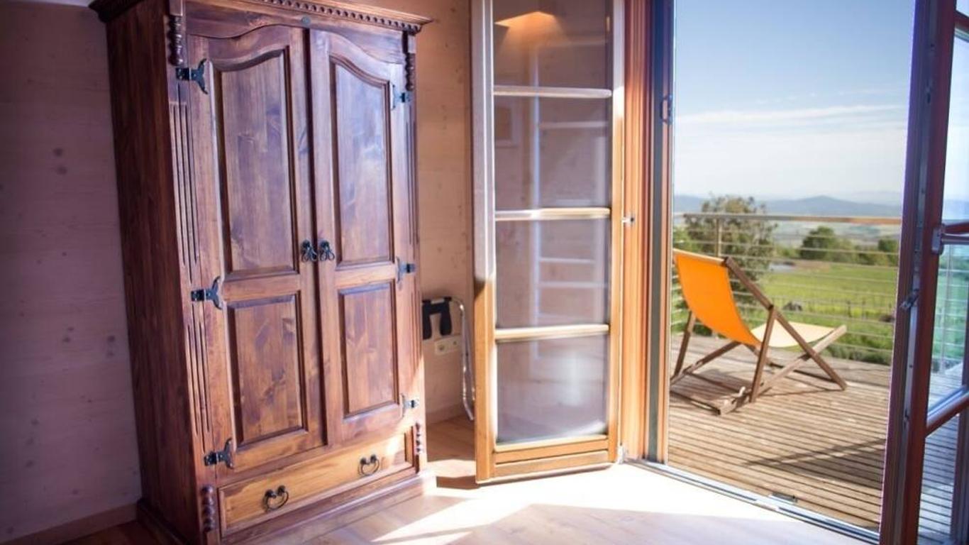 Valdonica Winery & Vineyard Residence