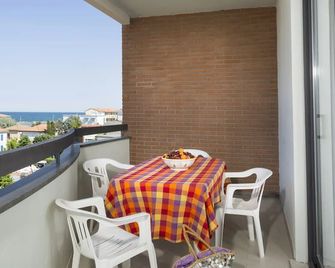 Residenza Nobel Appartamenti - Torre Pedrera - Balkon