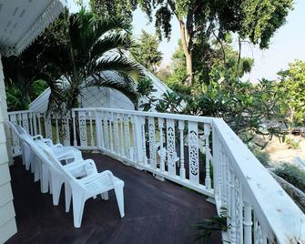 Nimmanoradee Resort - Sha Plus Certified - Ko Samet - Μπαλκόνι