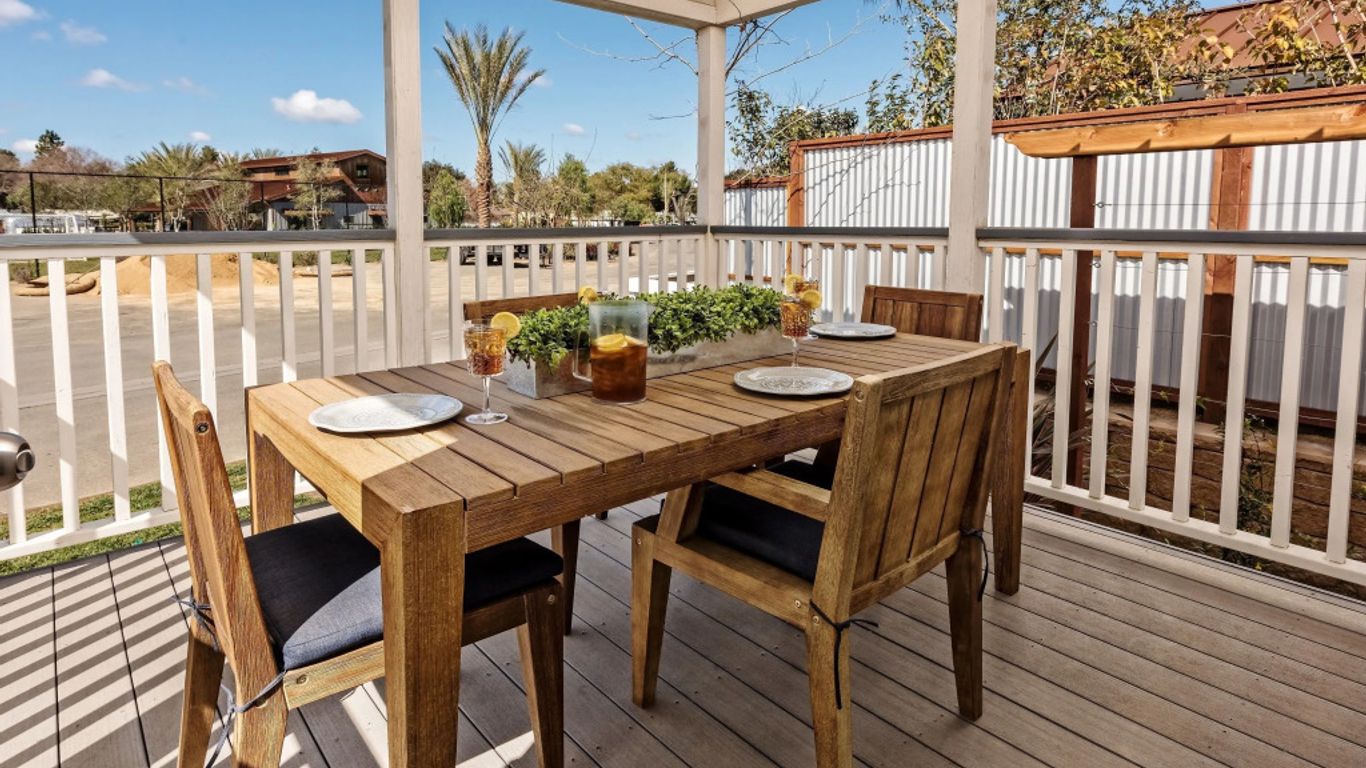 Flying Flags RV Resort & Campground