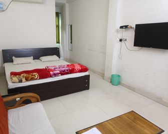 Hotel O Couples Hotel - Jamshedpur - Bedroom