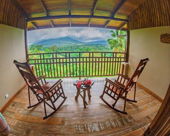 Lost Iguana Resort and Spa - La Fortuna - Balkong