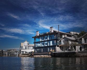 Yakamoz Erhai Hotel - Dali - Κτίριο