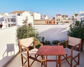 Waki Conscious Hotel - Ciutadella de Menorca - Balcó