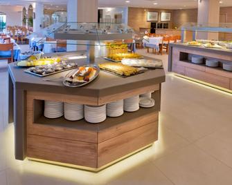 Mercè - Pineda - Buffet