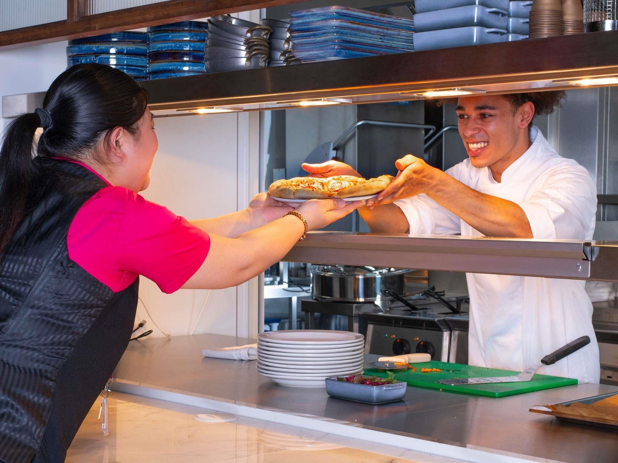 ibis Styles London Gatwick Airport - Crawley - Restaurant
