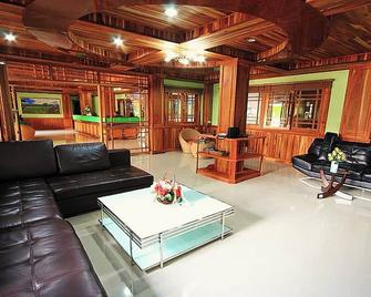Hisoplace Hotel - Udon Thani - Stue